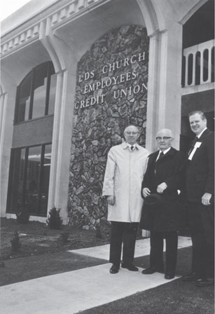 photo of Spencer W. Kimball, Gordon B. Hinckley, & Keith Carroll outside the North Temple branch